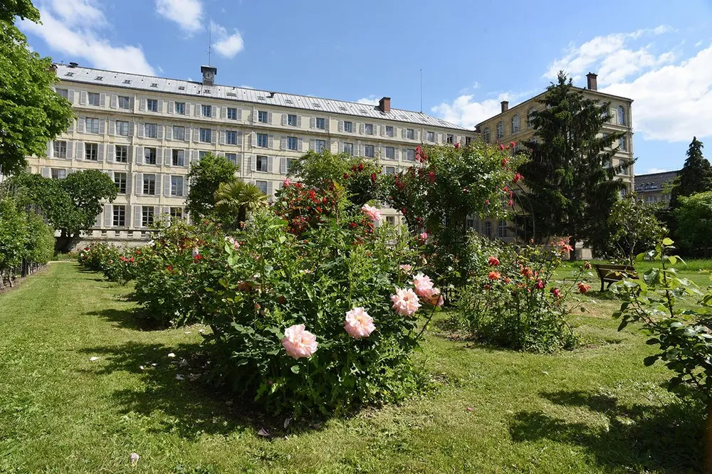 INJS - Paris (Paris)