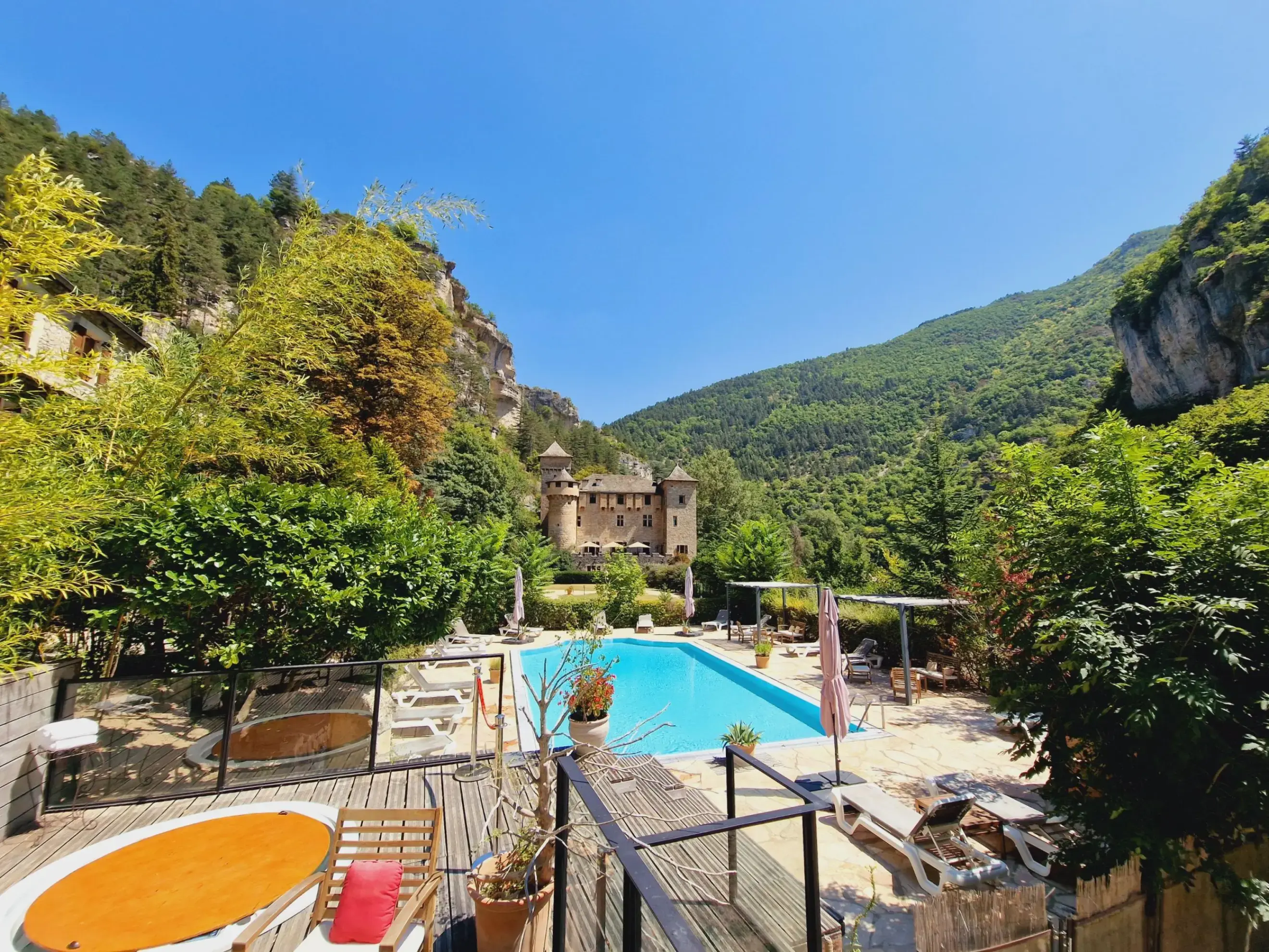 Château de la Caze - Sainte-Énimie (null)