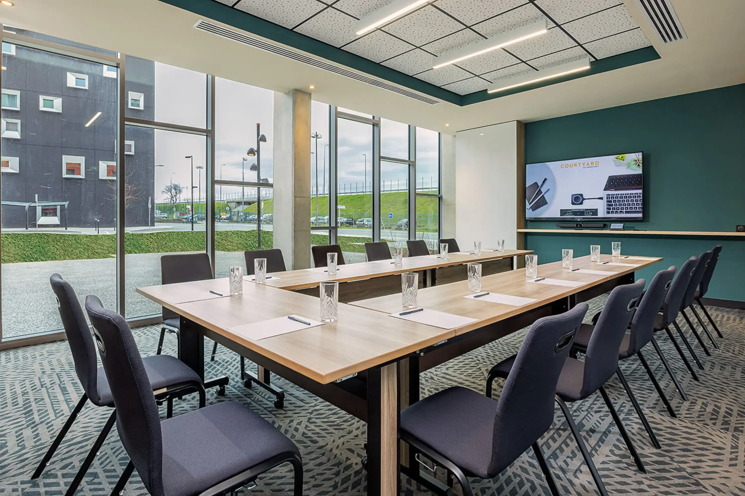 Courtyard Paris Charles de Gaulle Central Airport - Roissy-en-France (Val-d'Oise)