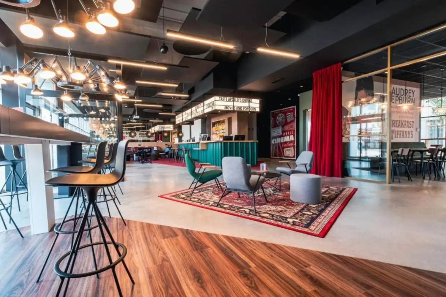 Ibis Styles Lens Centre Gare - LENS (Pas-de-Calais)