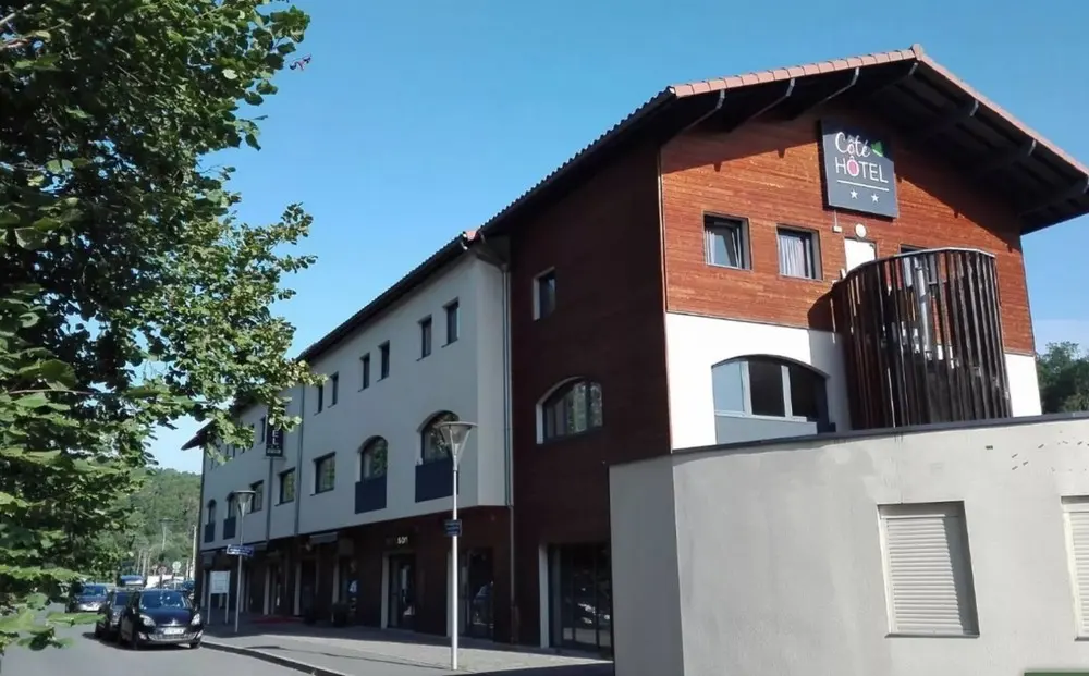 Côté Hôtel - Legny (Rhône)