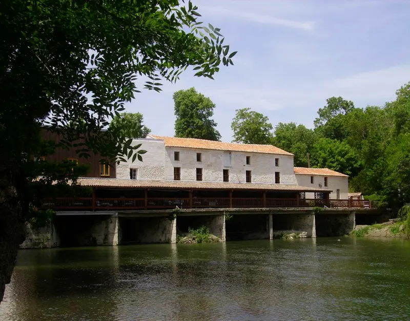 Le Moulin De La Baine - Chaniers (Charente-Maritime)