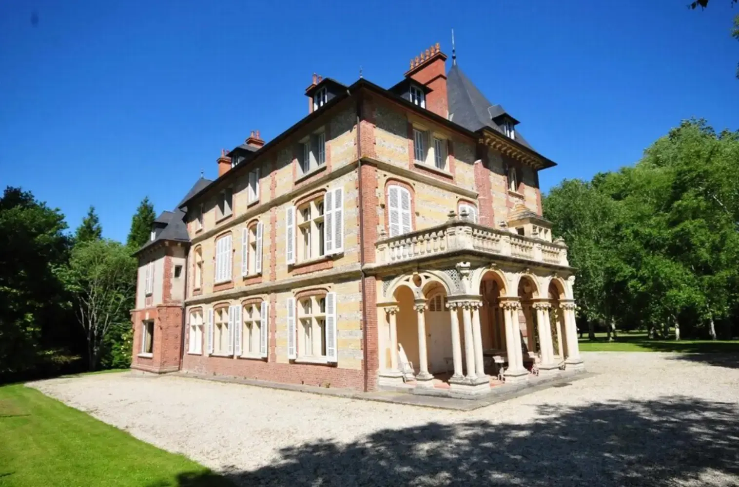 Château de la Bribourdière - Putot-en-Auge (Calvados)