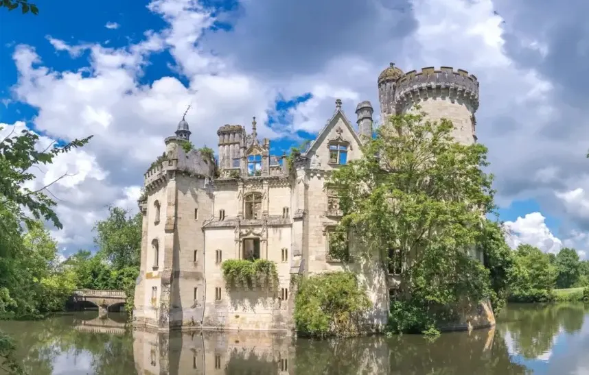 Château de la Mothe Chandeniers - Les Trois-Moutiers (Vienne)