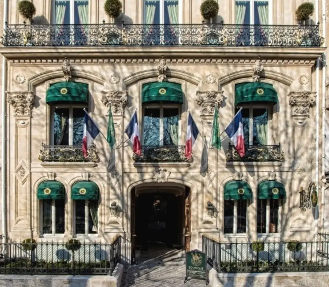 Le Clarence - PARIS (Paris)