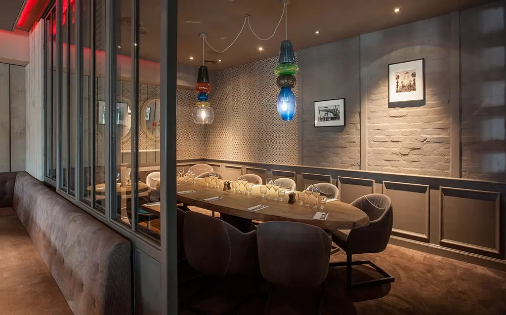 Macaille - SURESNES (Hauts-de-Seine)