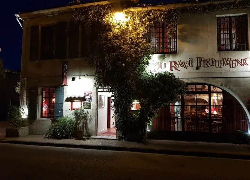 Ou Ravi Prouvencau - MAUSANNE-LES-ALPILLES (Bouches-du-Rhône)