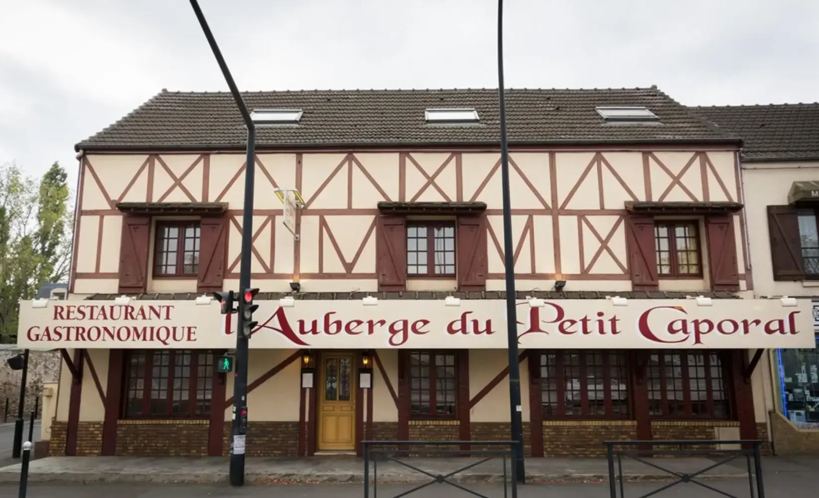 Auberge du Petit Caporal - LA QUEUE-EN-BRIE (Val-de-Marne)