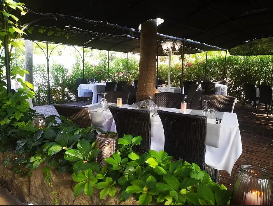 La Terrasse d'Olivier - LA BASTIDONNE (Vaucluse)