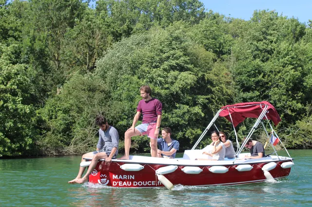 Chasse au trésor en bateau électrique sans permis - PARIS (75)