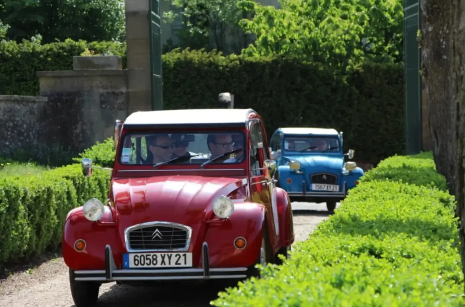 2CV Bourgogne Tours - BEAUNE (Côte-d'Or)