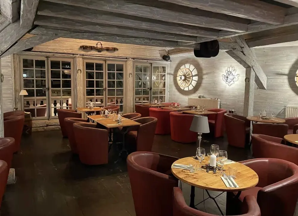 Les Ecuries du Pré Carré - ANNECY (Haute-Savoie)