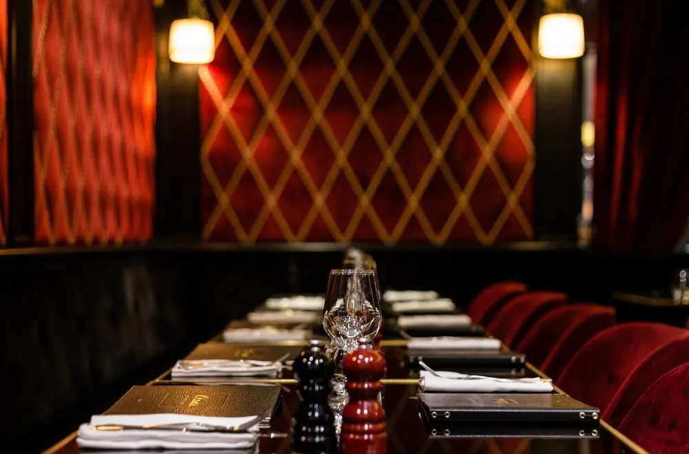 César Etoile - PARIS (Paris)