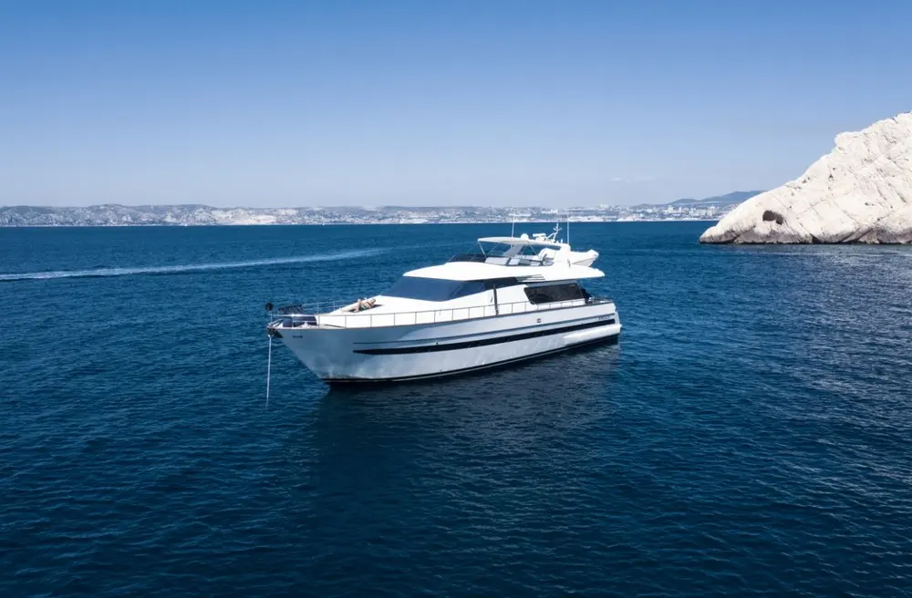 Ze Boat - MARSEILLE (Bouches-du-Rhône)