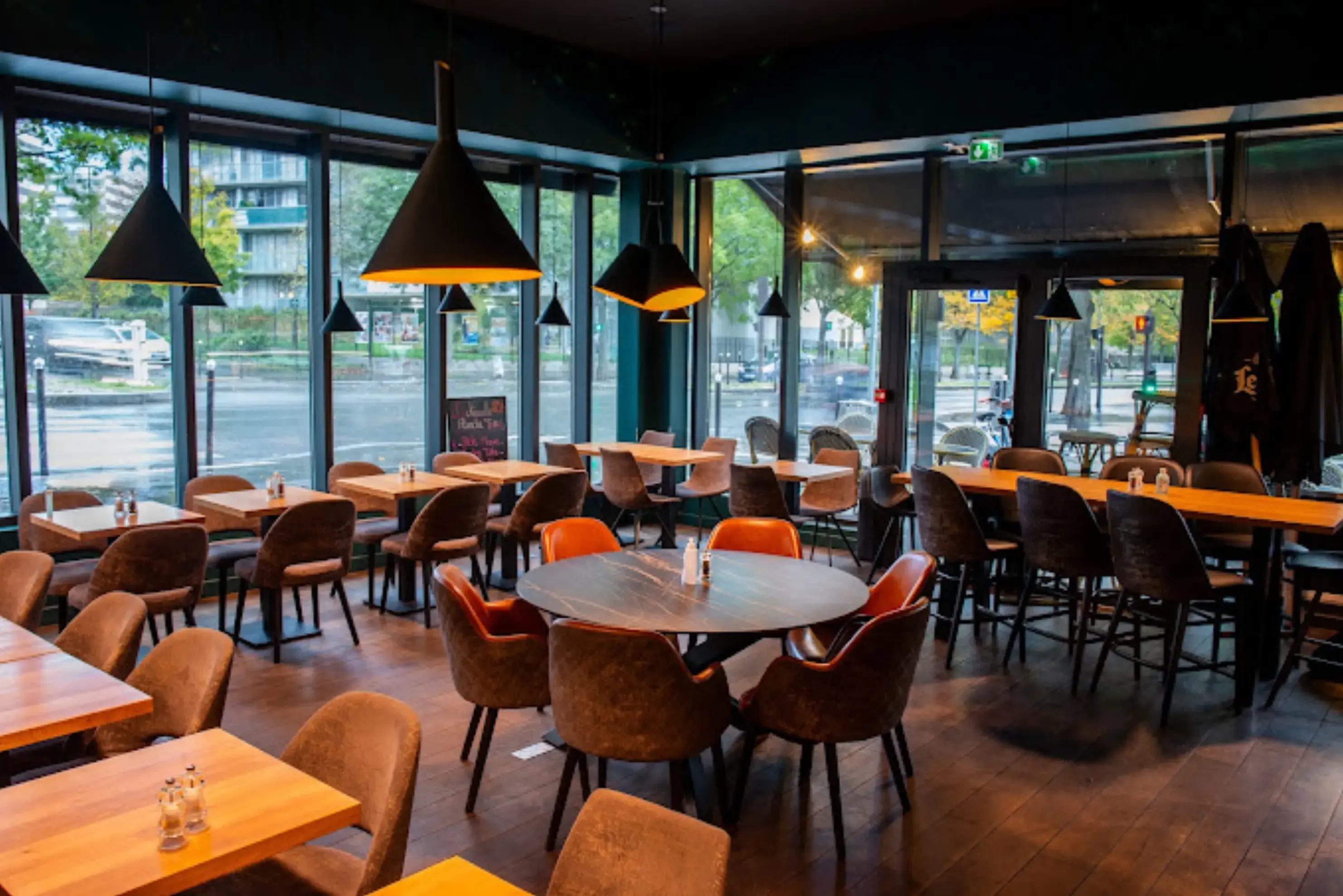 Au Coin - PARIS (Paris)