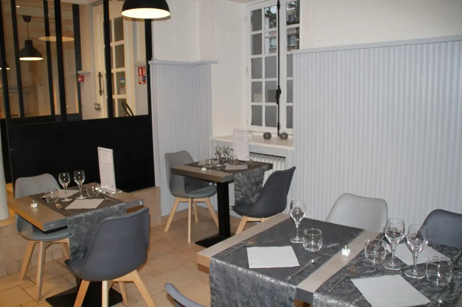 Restaurant Cheval Blanc - MONTLUEL (Ain)