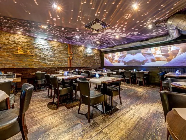 Houston Fontainebleau - FONTAINEBLEAU (Seine-et-Marne)