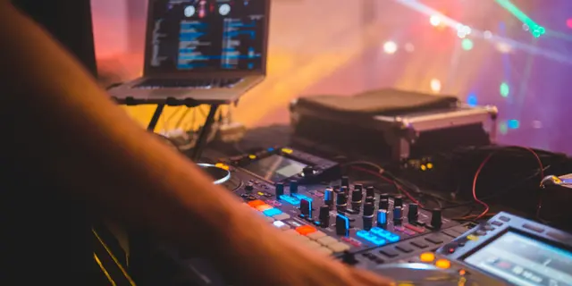 Quiz Musical - SAINT-ARNOULT (14)