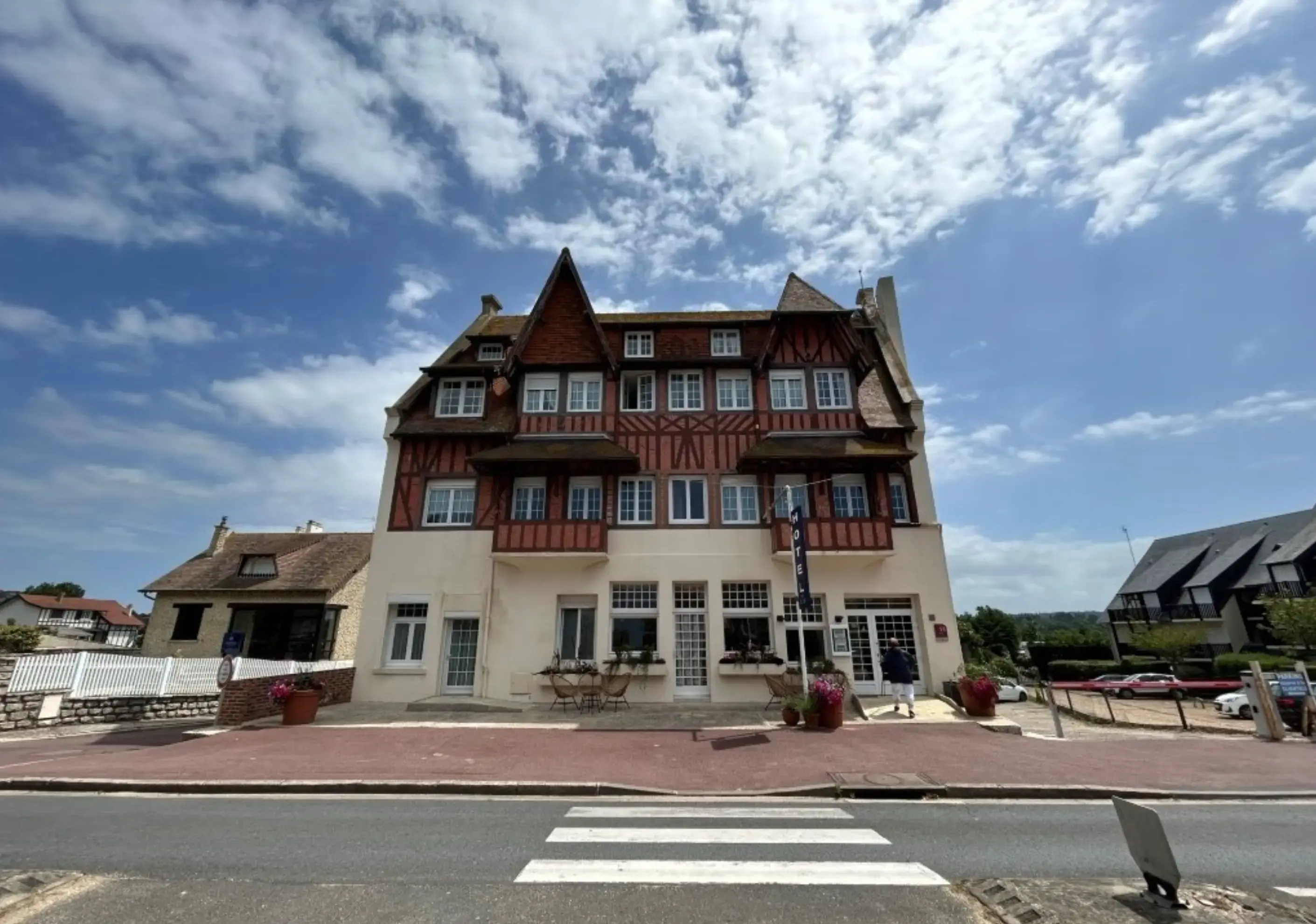 Hôtel de la Mer - BLONVILLE-SUR-MER (Calvados)