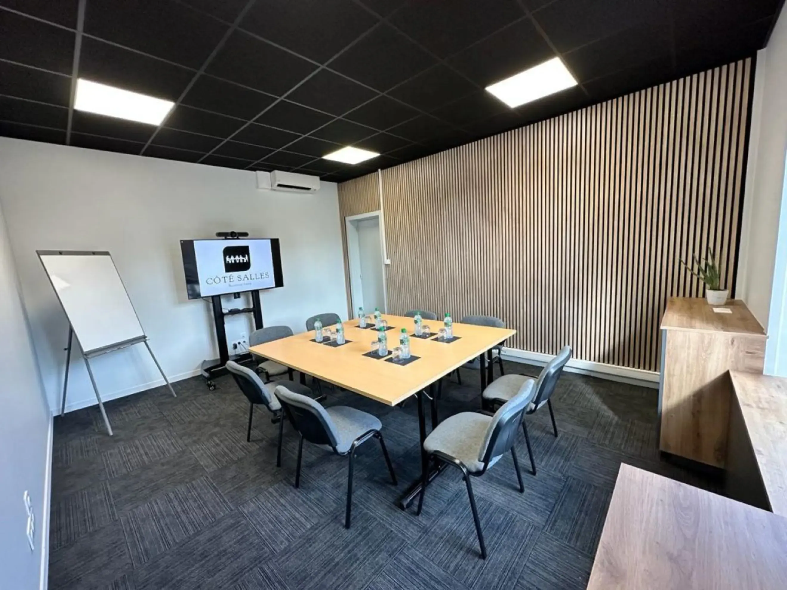 Côté Salles - CLERMONT-FERRAND (Puy-de-Dôme)