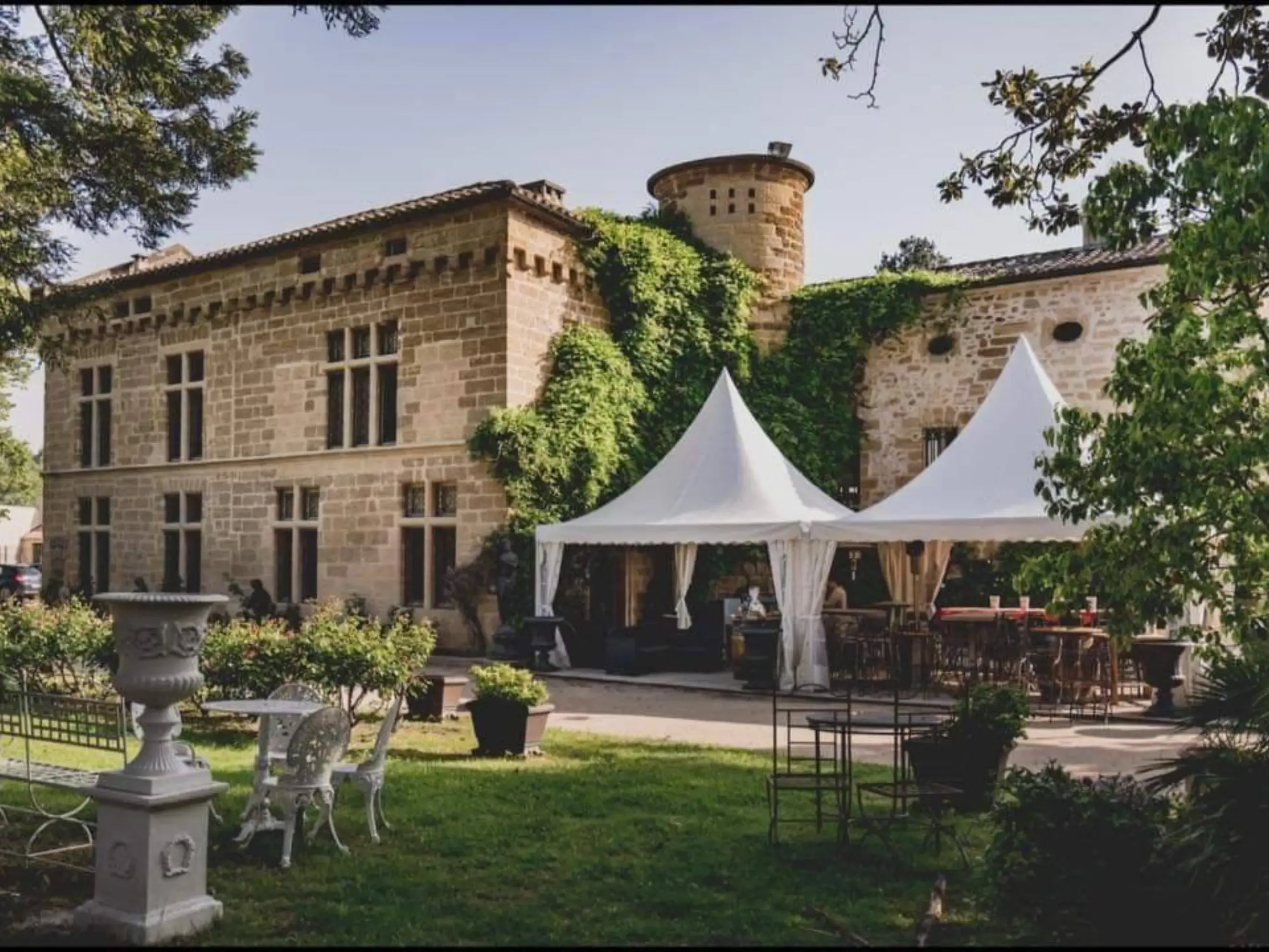 Château de la Serre - SORGUES (Vaucluse)