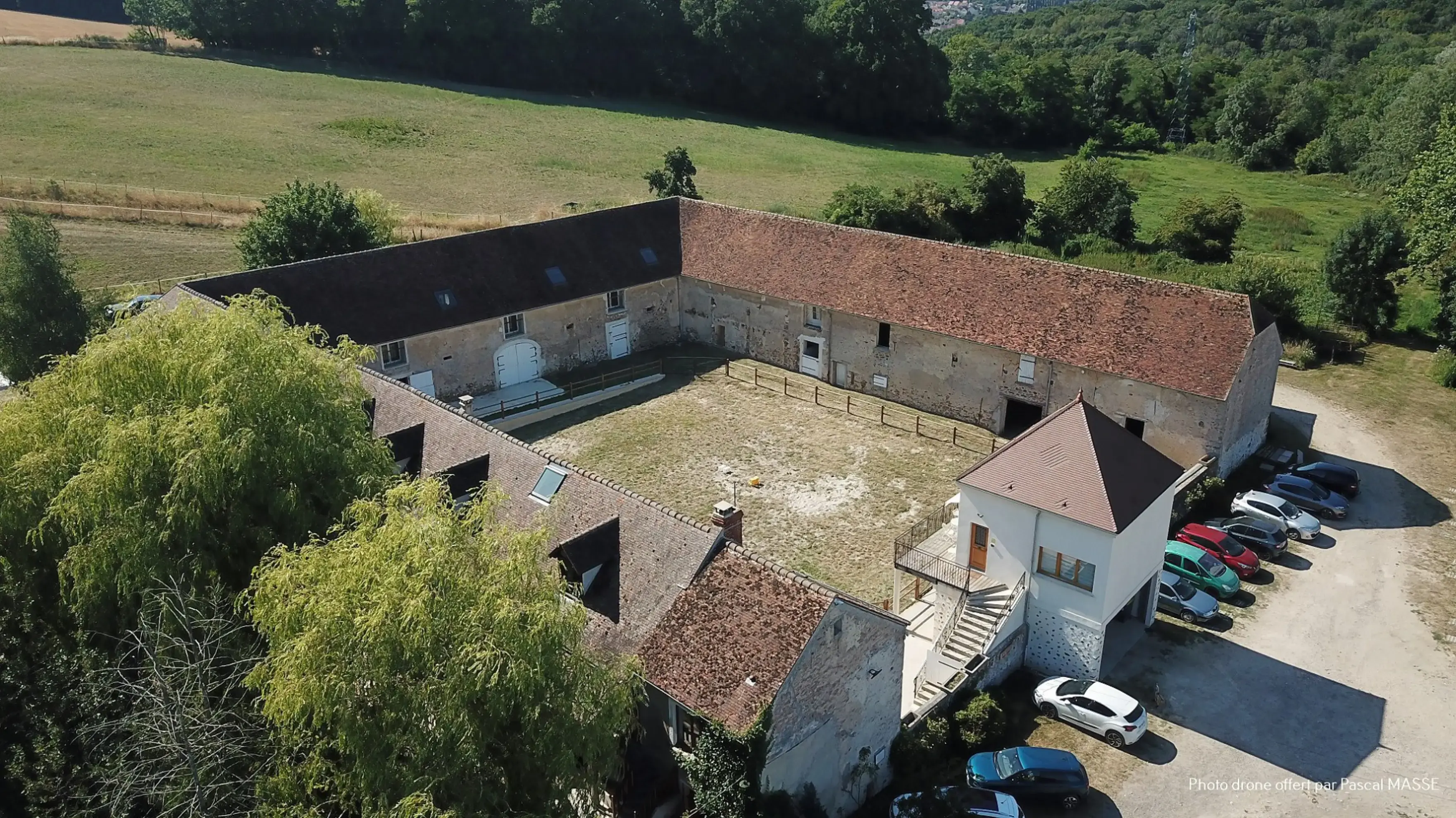 Ferme Historique Jean de La Fontaine - Chierry (Aisne)