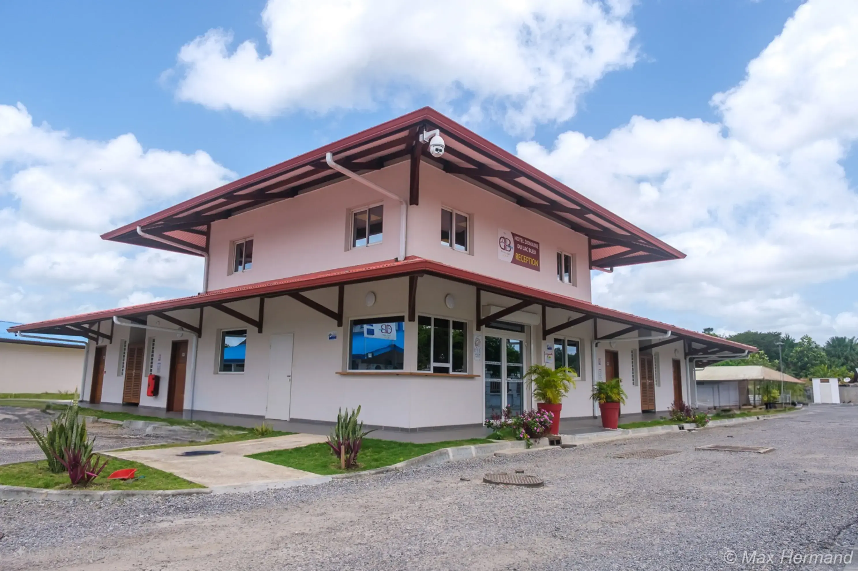 Hôtel Domaine du Lac Bleu - SAINT-LAURENT-DU-MARONI (Guyane)