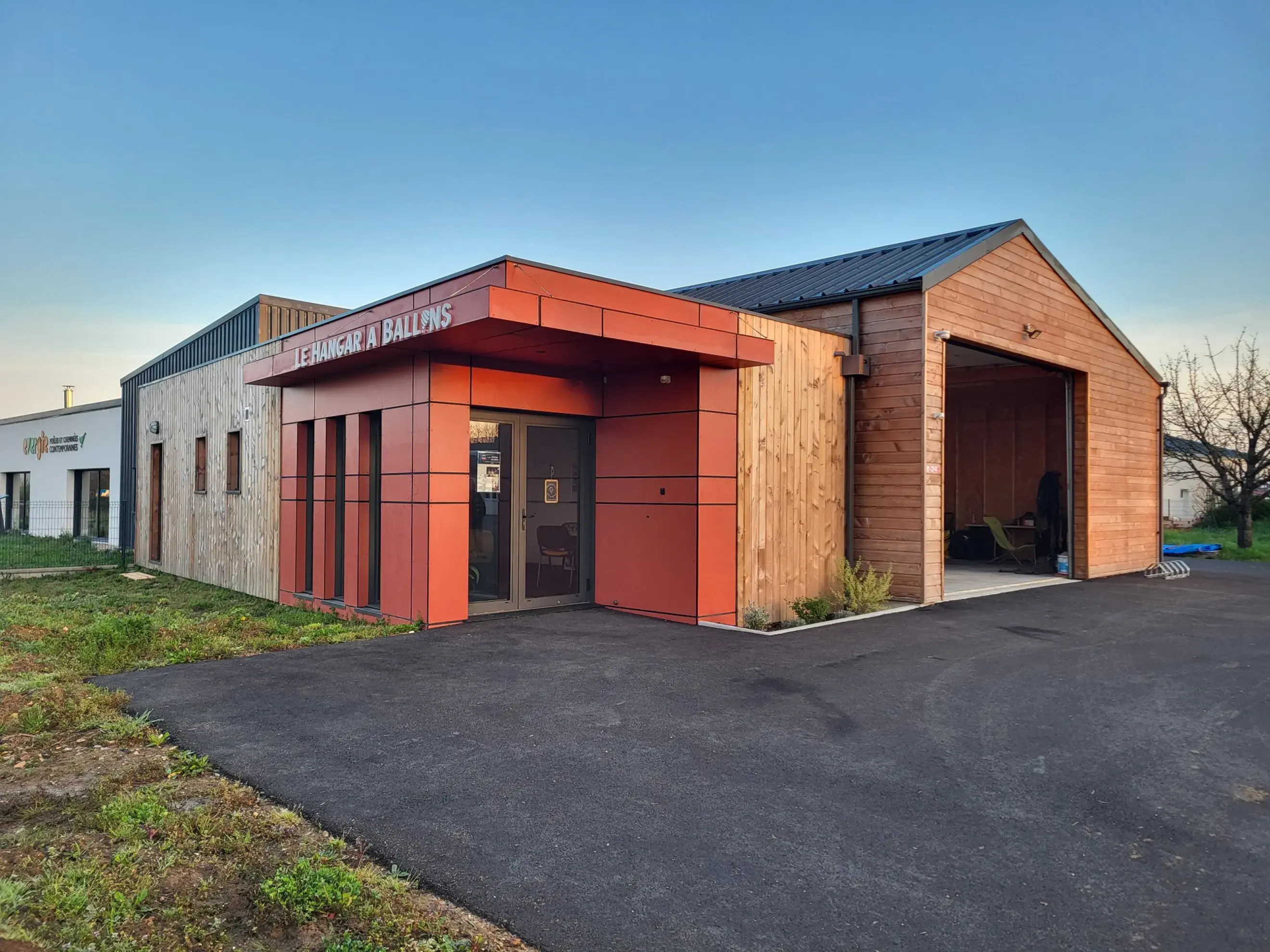 Le Hangar à Ballons - MAGNÉ (Deux-Sèvres)