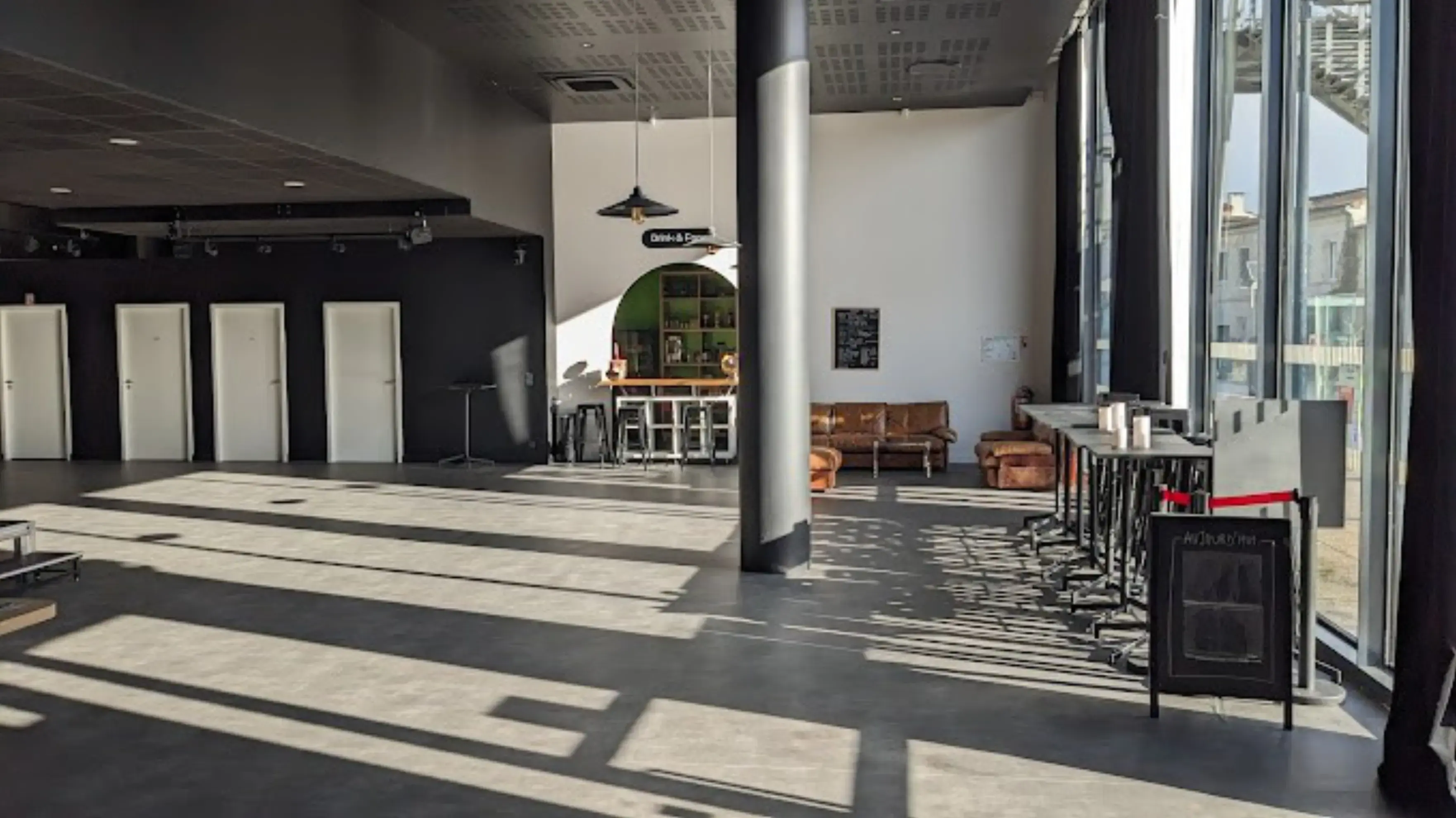 L'Estrade - BORDEAUX (Gironde)