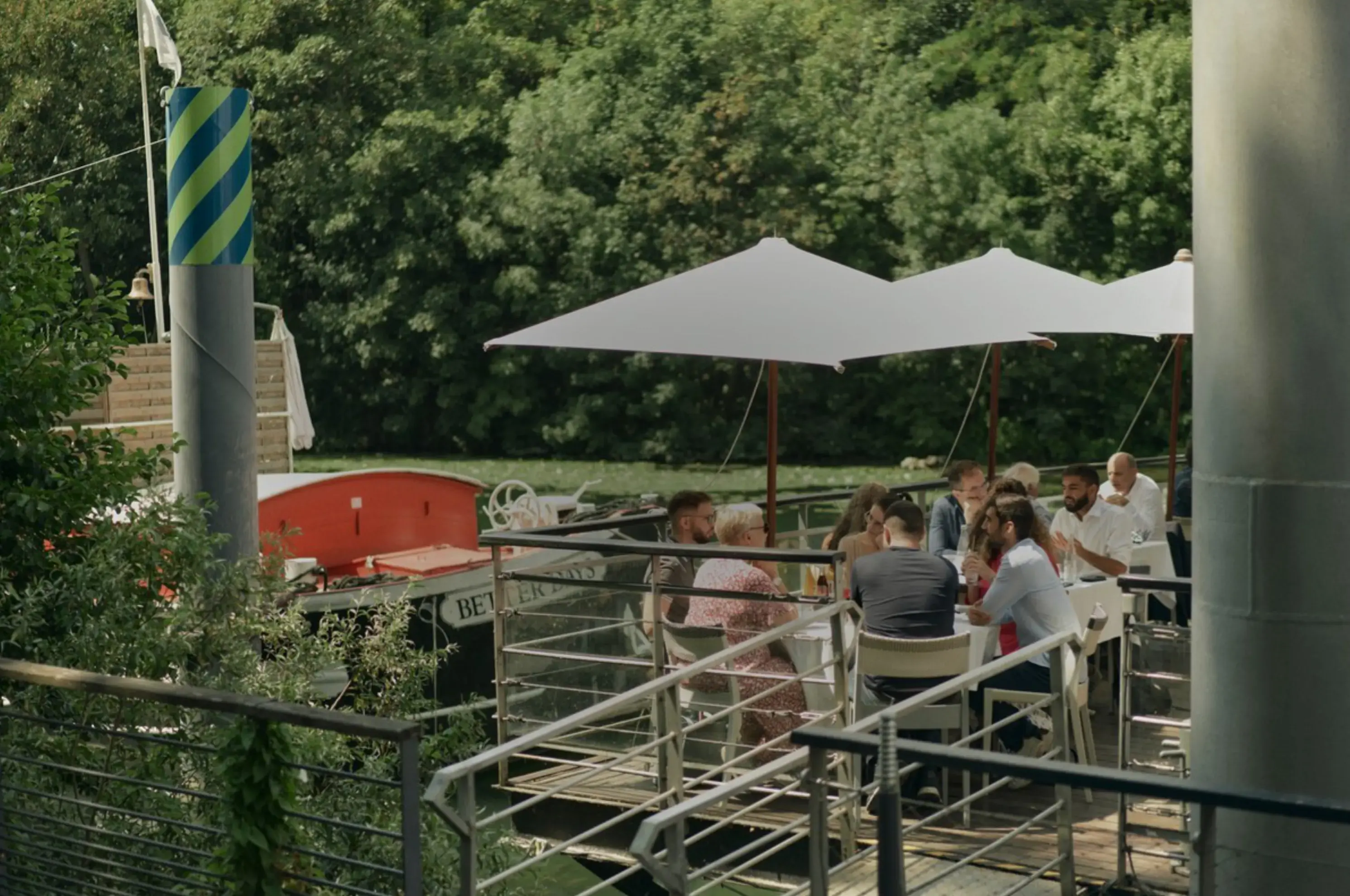 River Café - ISSY-LES-MOULINEAUX (Hauts-de-Seine)