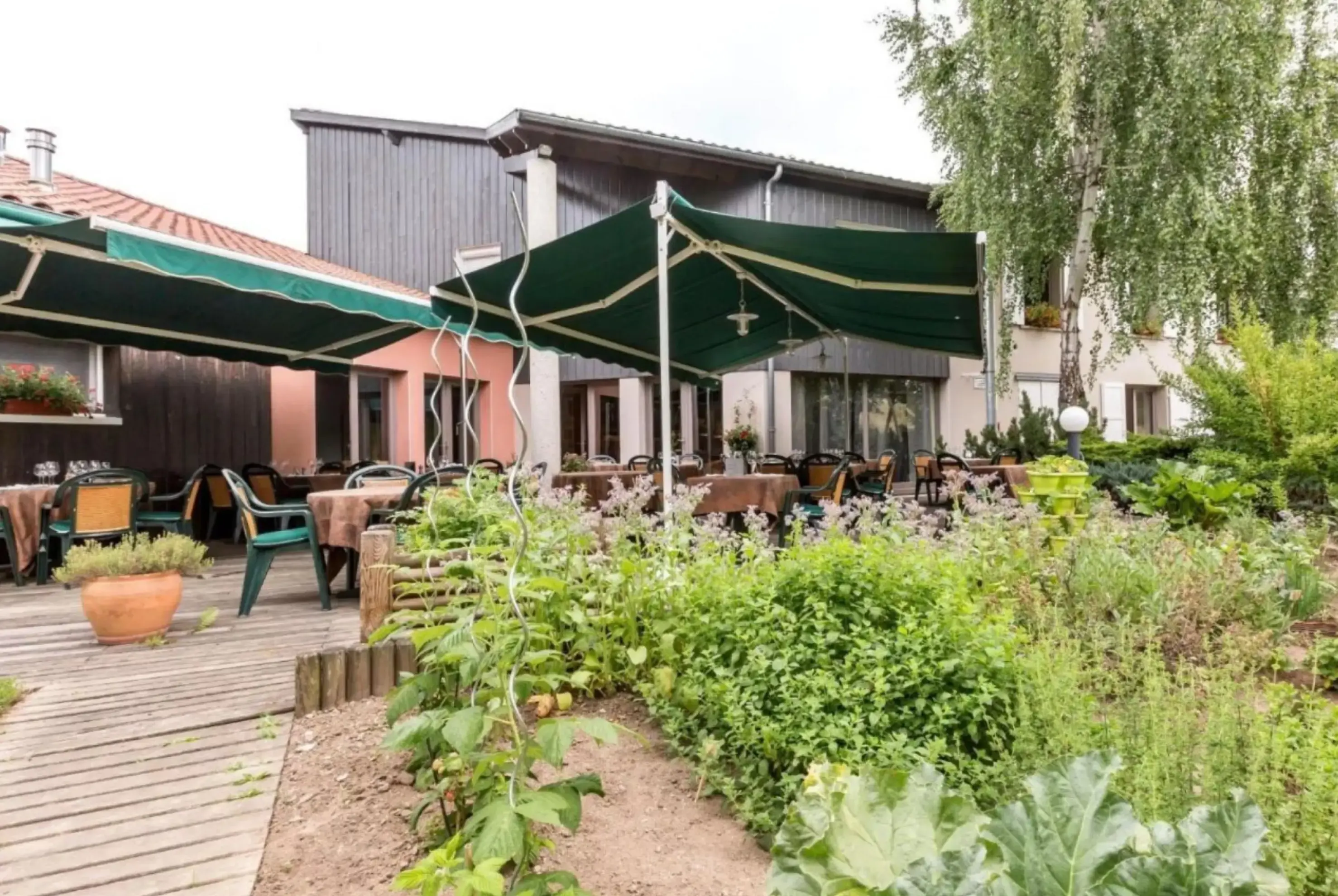 Restaurant de La Tour - DUNIÈRES (Haute-Loire)