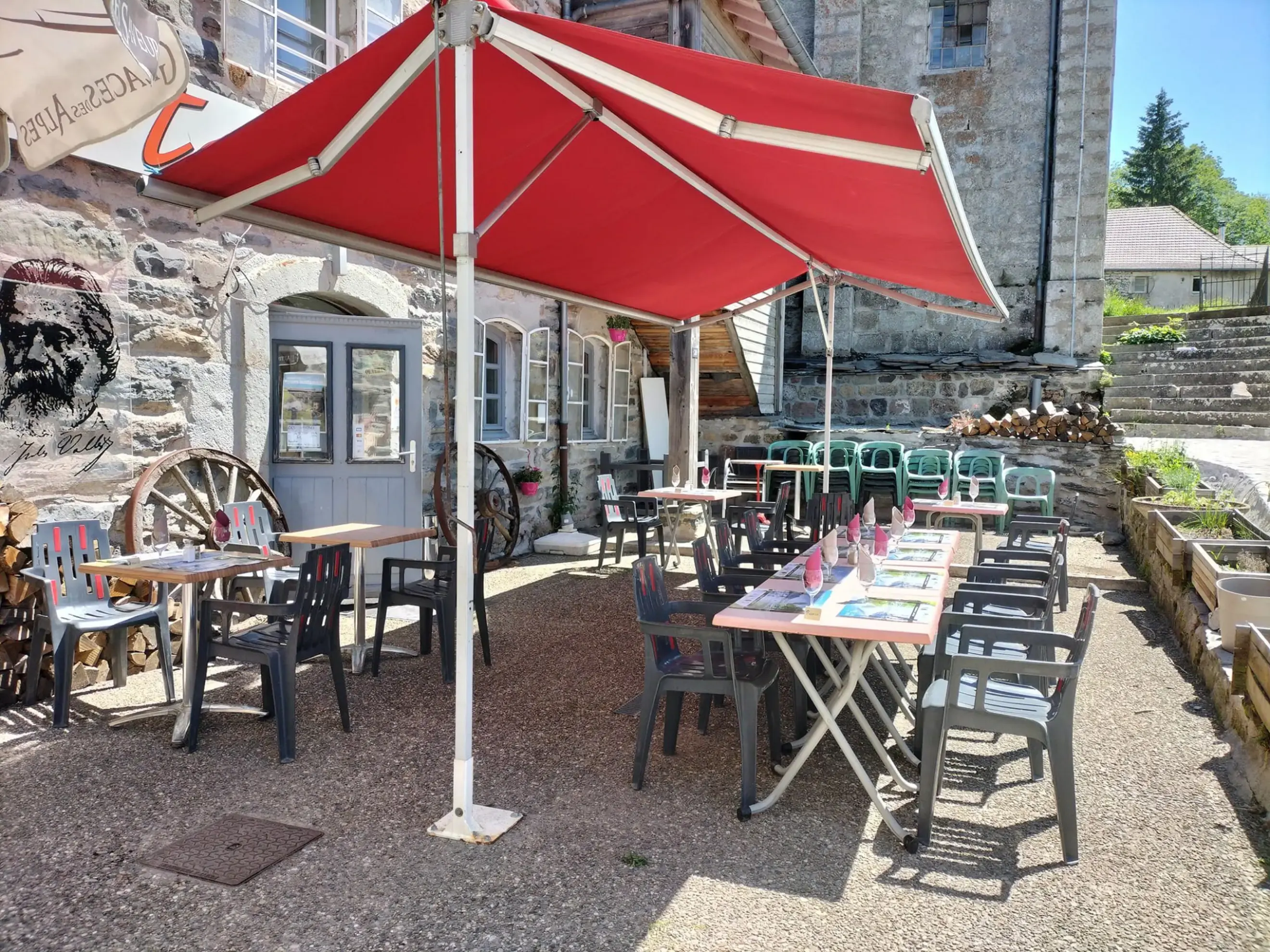 L'Insouciante - DUNIÈRES (Haute-Loire)