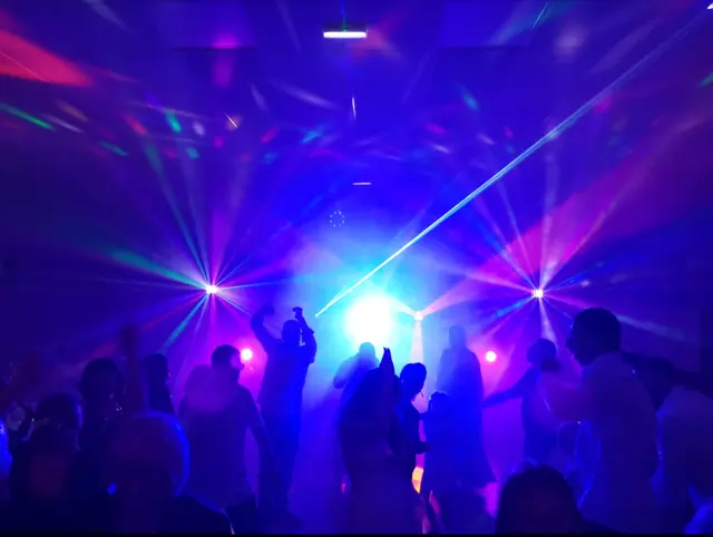 DJ - TOURS (37)