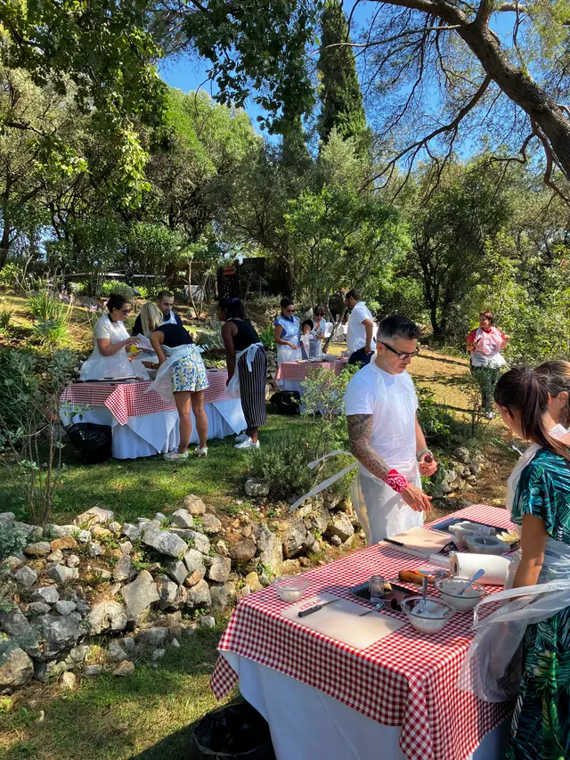 Cooking Challenges : Préparer un Goûter aux Fruits et Fleurs - GRASSE (06)