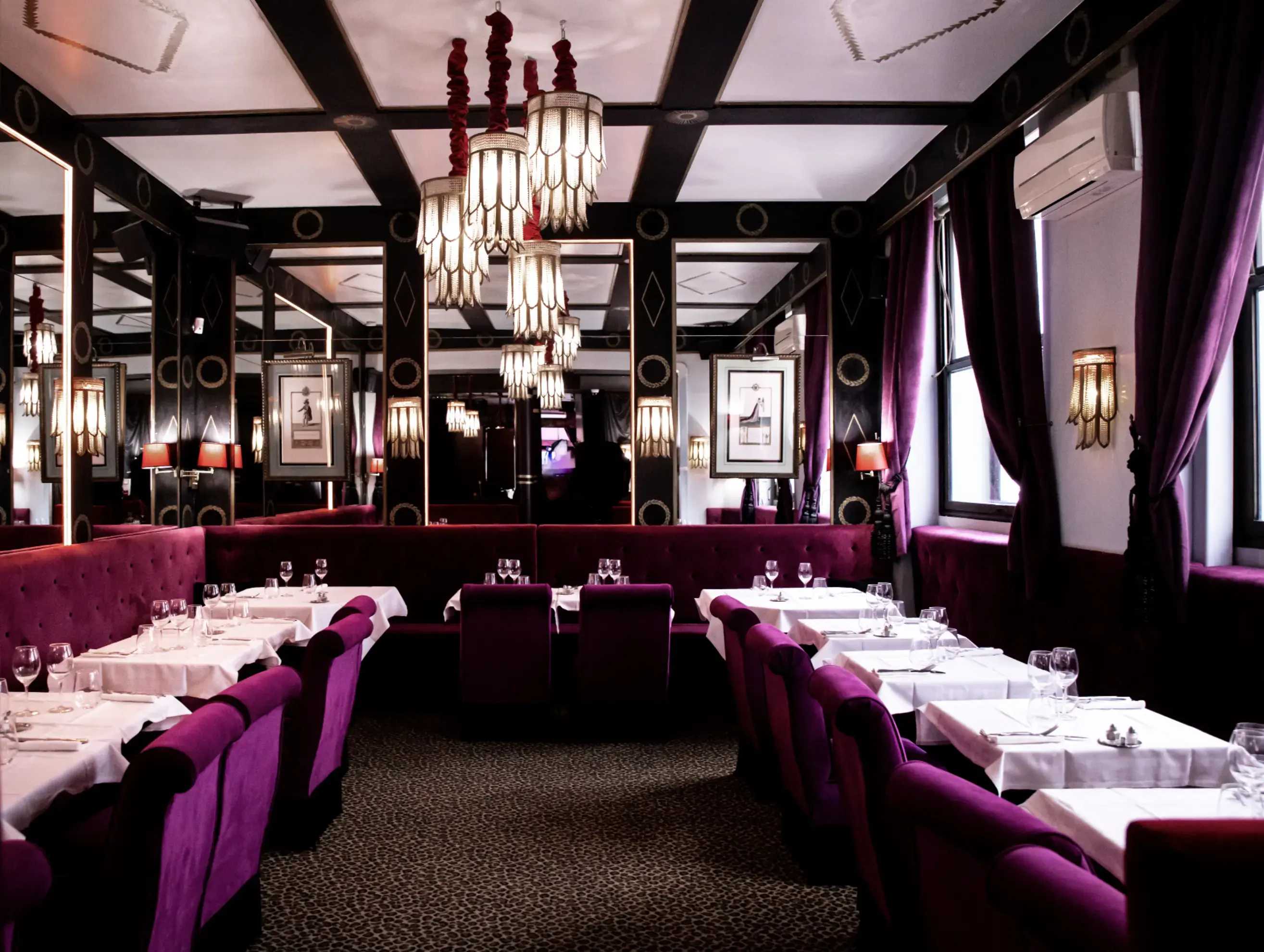 L'Empire du 8 - Paris (Paris)