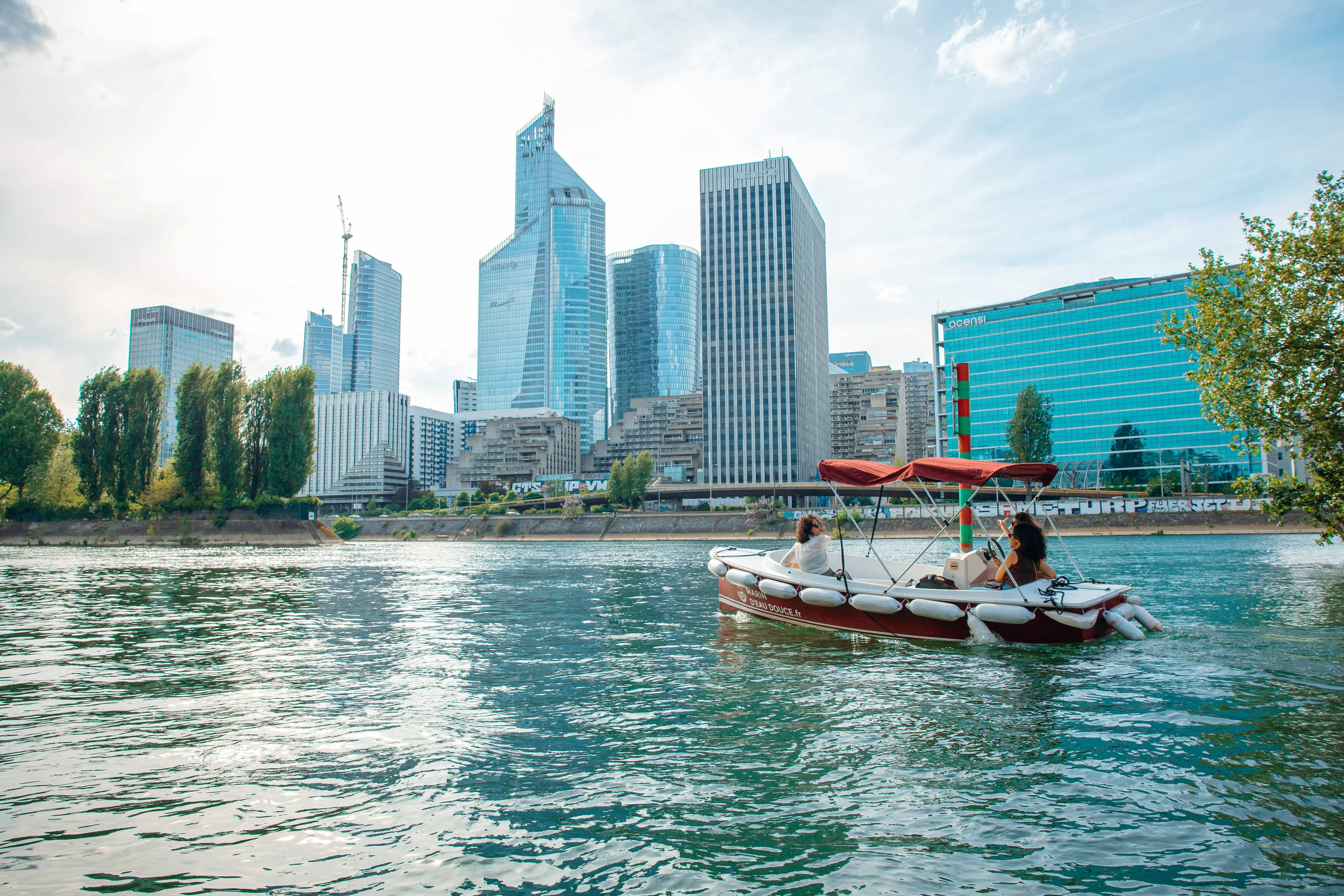 Marin d'Eau Douce Levallois - Paris La Défense (Hauts-de-Seine)