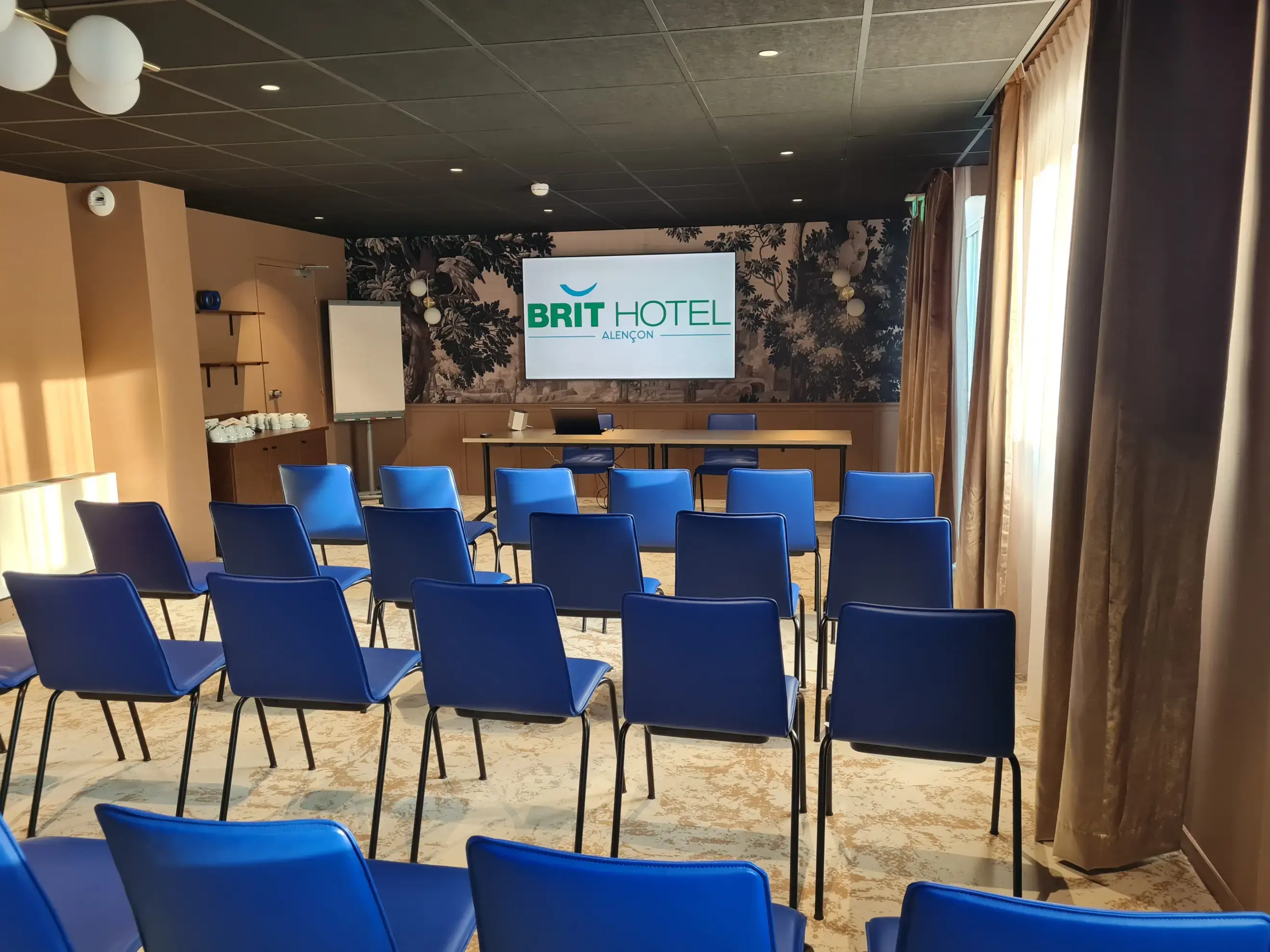 Brit Hotel confort Alençon - ALENÇON (Orne)