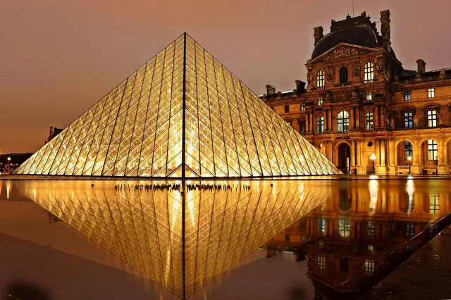 Team Bulding Louvre - PARIS (75)