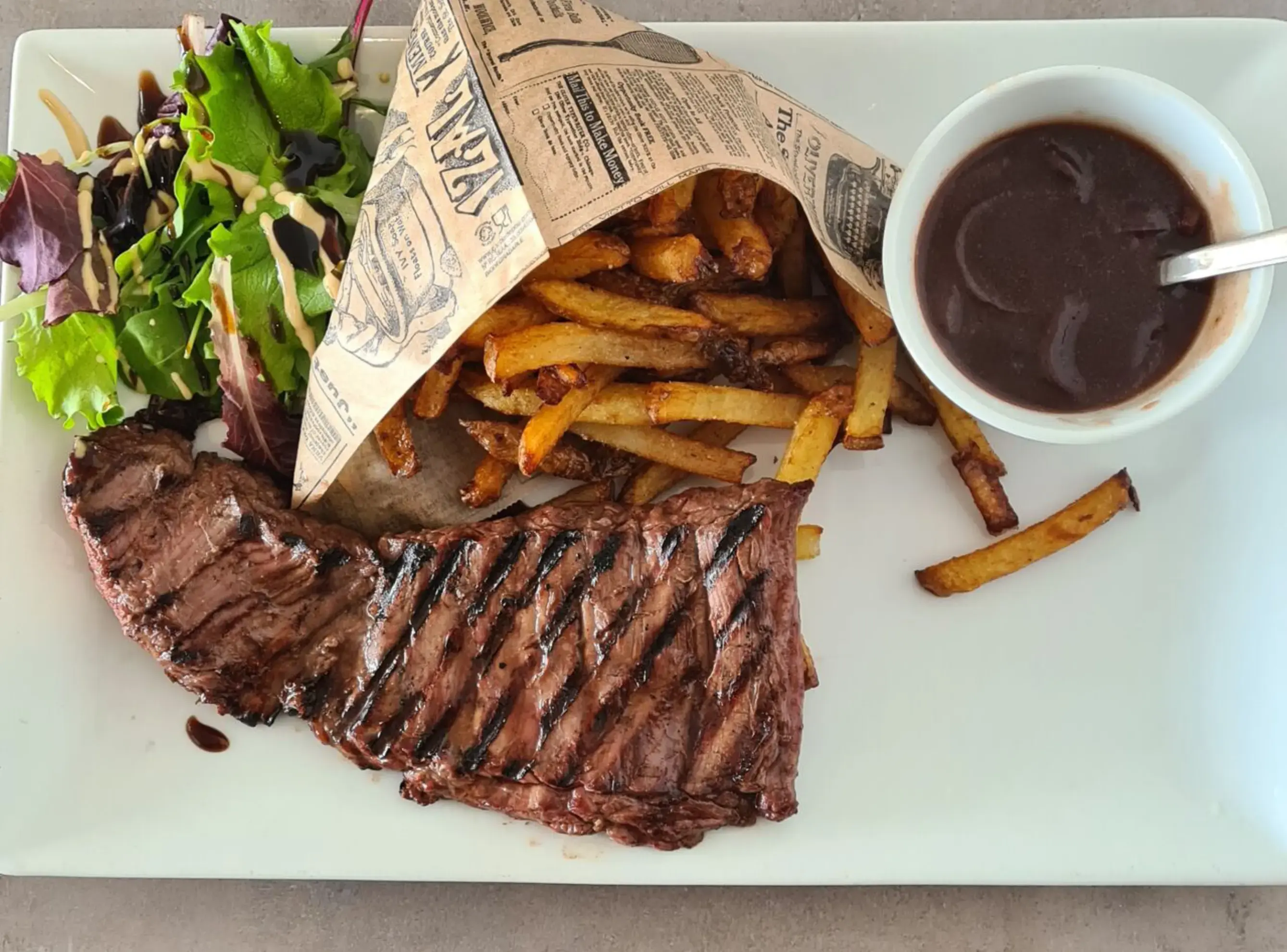 Quai 245 - SIX-FOURS-LES-PLAGES (Var)