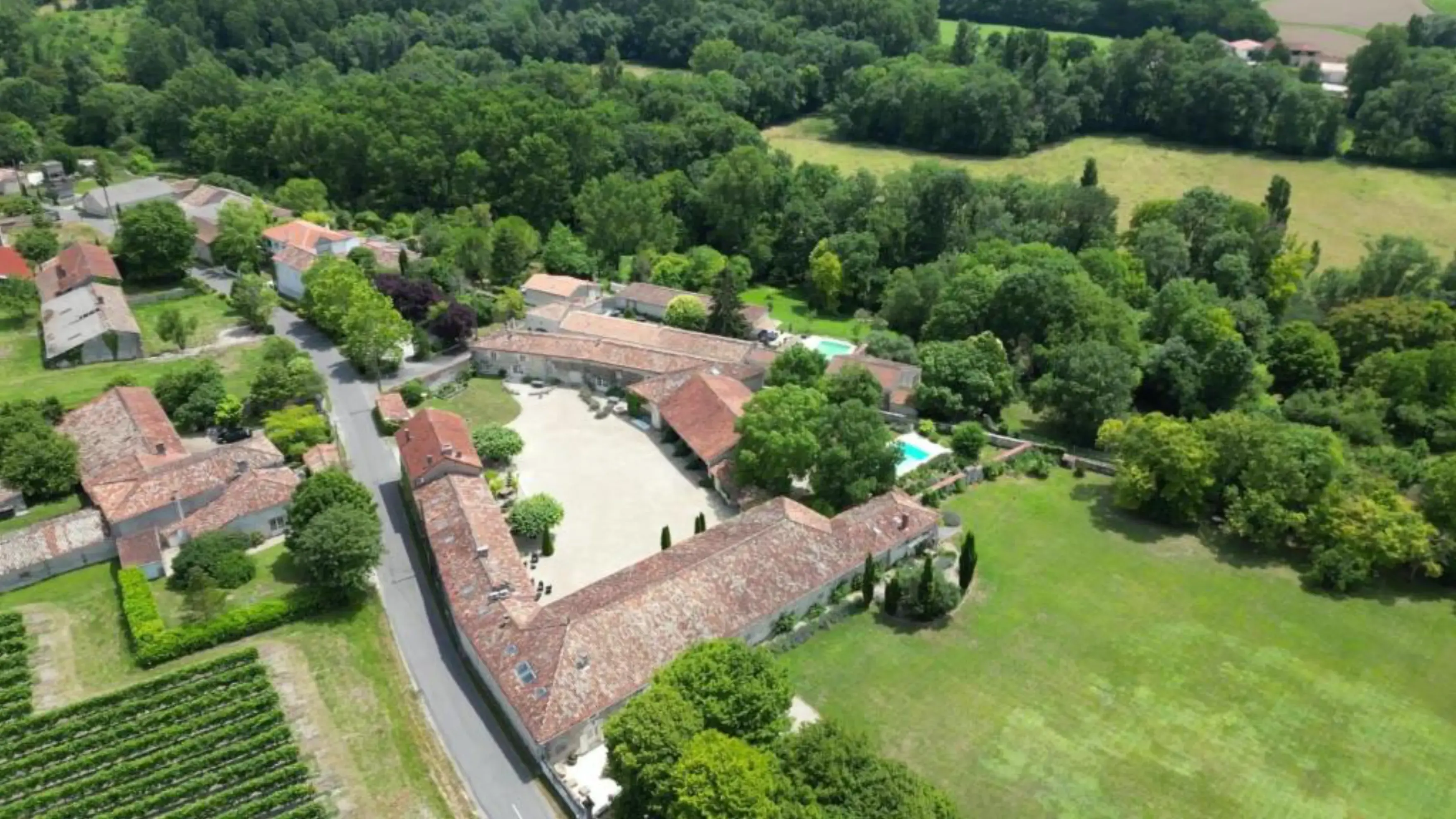 Logis du Paradis - Criteuil-la-Magdeleine (Charente)