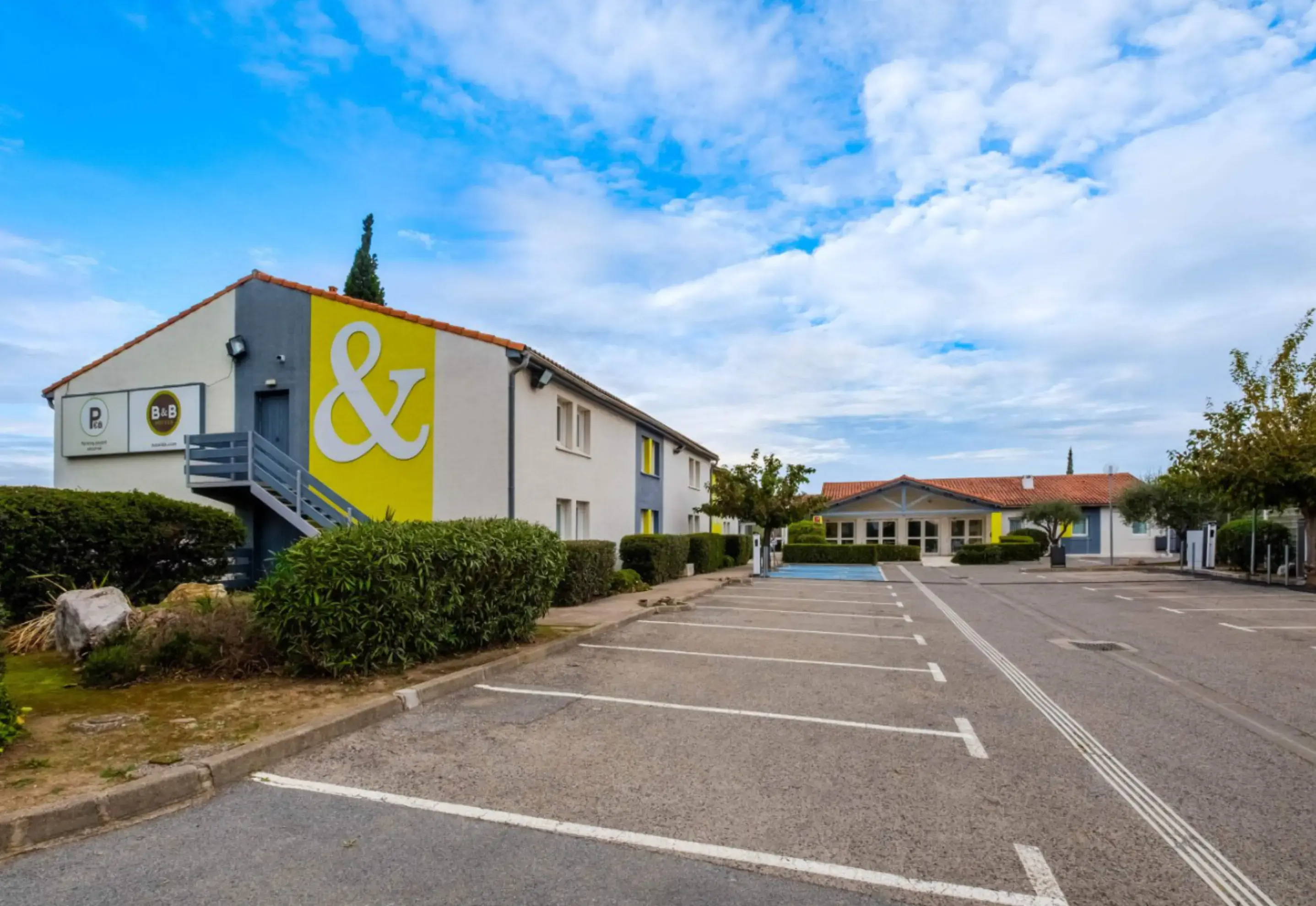 B and B Hôtel Fréjus Puget-sur-Argens - Fréjus (Var)