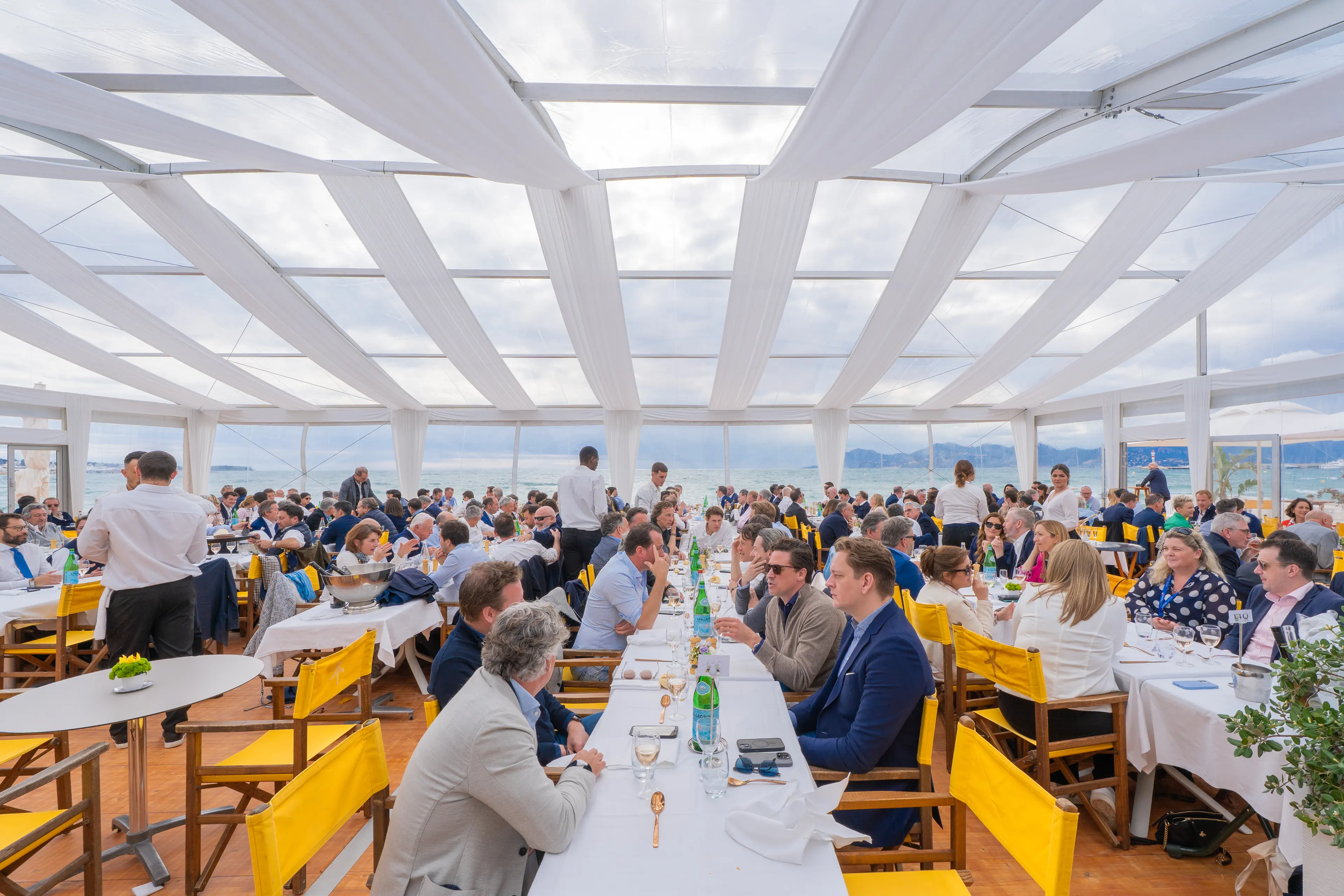 Déjeuner ou diner d'entreprise - CANNES (Alpes-Maritimes)