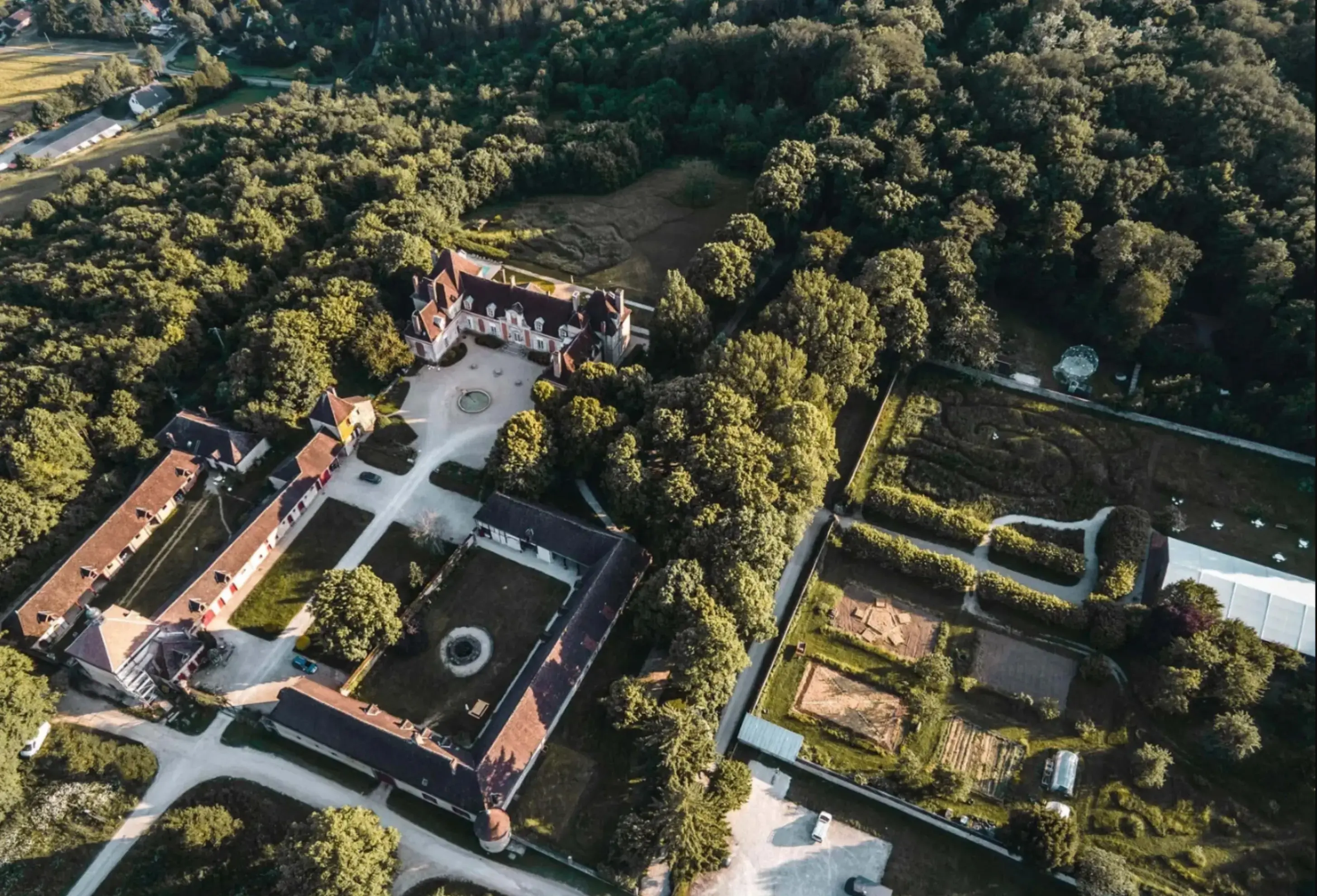 Château du Feÿ - VILLECIEN (Yonne)