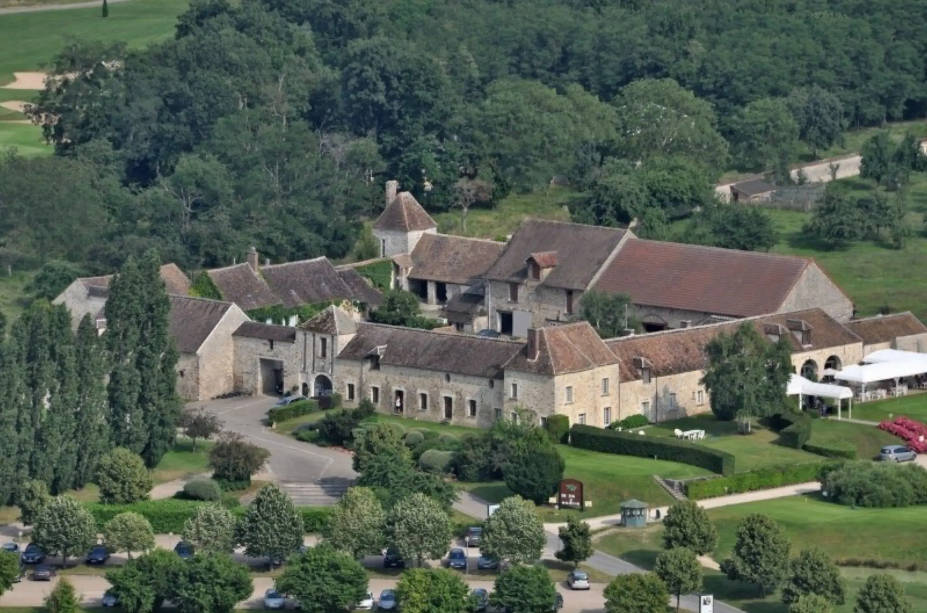 Restaurant La Forteresse - Thoury-Férottes (Seine-et-Marne)