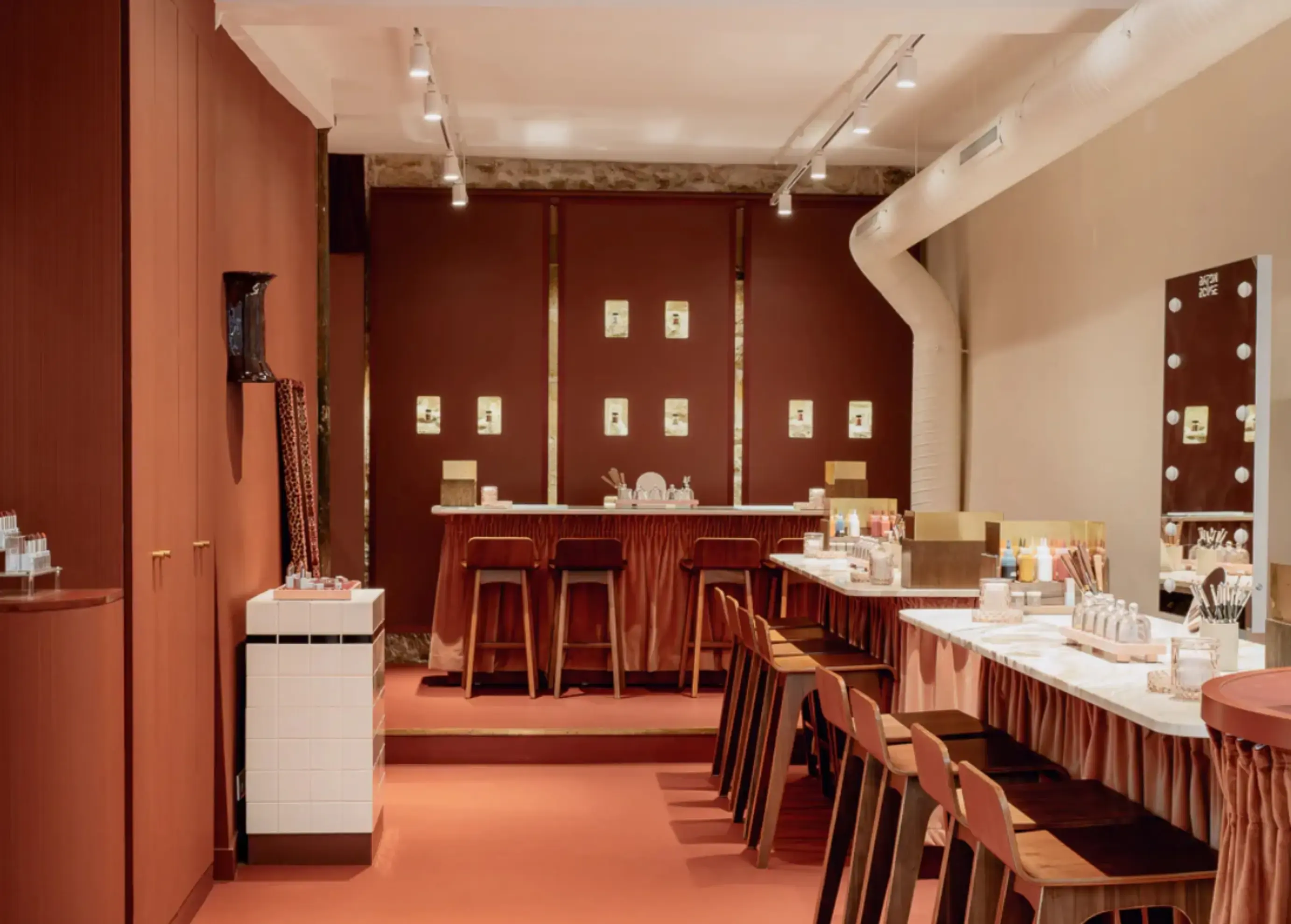 Bâton Rouge Paris - Paris (Paris)