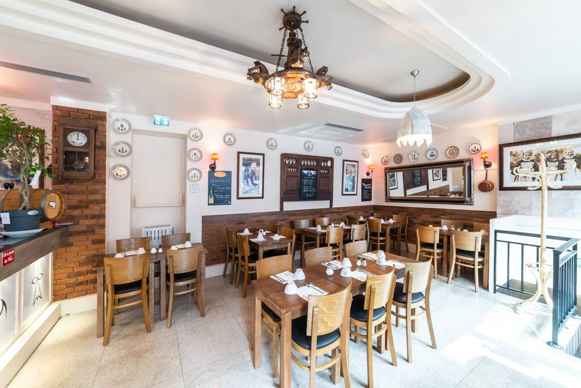 Crêperie Le Petit Plougastel - Paris (Paris)