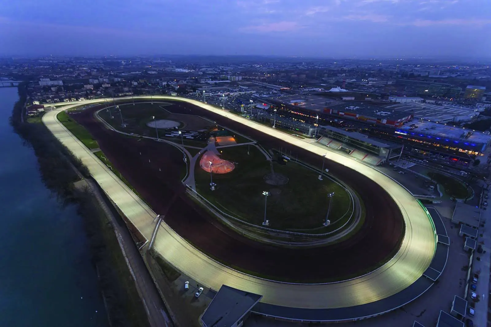 Hippodrome du Carré de Soie - Vaulx-en-Velin (Rhône)