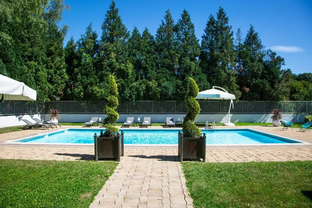 Hôtel Restaurant La Chaumière - Dole (Jura)